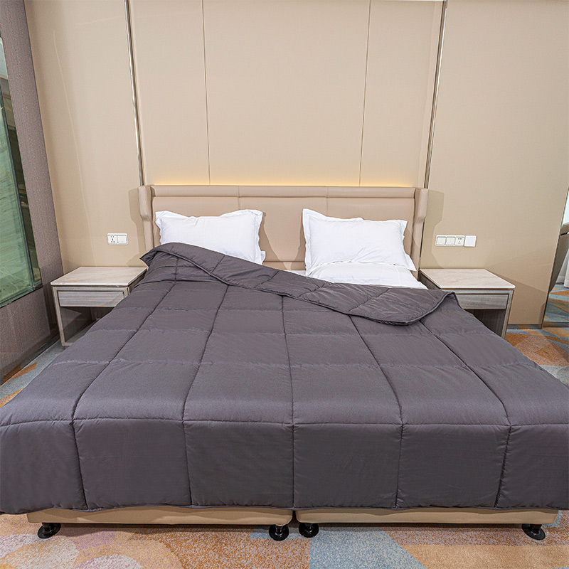 ファブリック：マイクロファイバー充填：ガラスビーズ /ポリエステル色：白またはカスタマイズされたサイズ：双子、フル、クイーン、キングまたはカスタマイズされたパッキング：掃除機、PVC、ワイヤーまたはカスタマイズ。